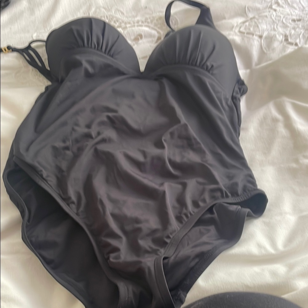 LA Blanca Elegant Black Women's Swimsuit